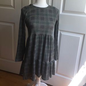 Long sleeve, vintage style plaid dress.